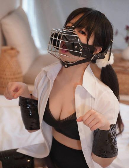 挺进领导美妇的雪臀_4K完整在线观看