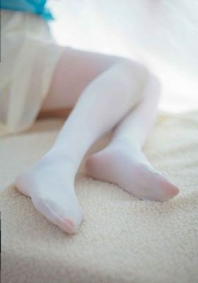 在小小的花蕾里绽放相似_在线观看视频