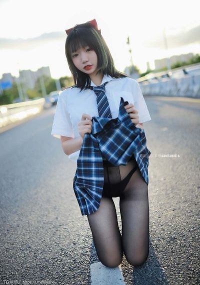 李采潭妈妈的职业电影_720HD高清在线观看